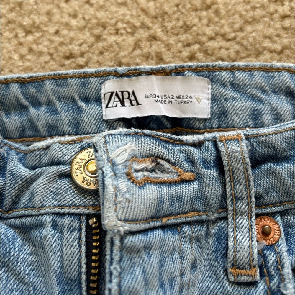 Zara Mom Jeans - Picture 2 of 3